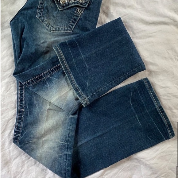Miss Me Signature Bootcut Jeans                  Sz 29” X W, 31”L Lots of Bling! - Picture 6 of 9